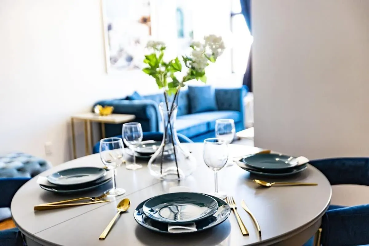 몬트리올 M11 Gorgeous 3Br Wkingbed Perfect Location 아파트 0*,